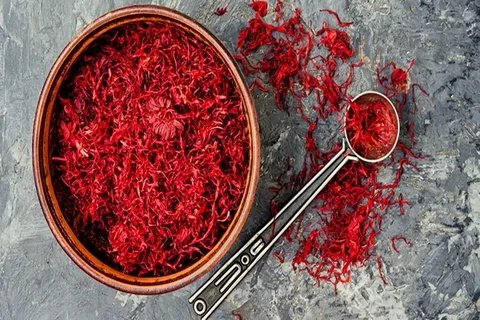 تصویر 3 از زعفران رویال سرخ با قدرت رنگ‌ دهی درجه‌ یک ایرانی